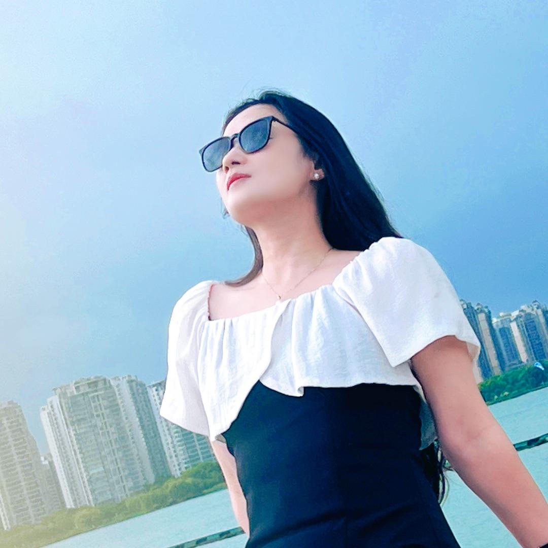 良品够超市老板娘