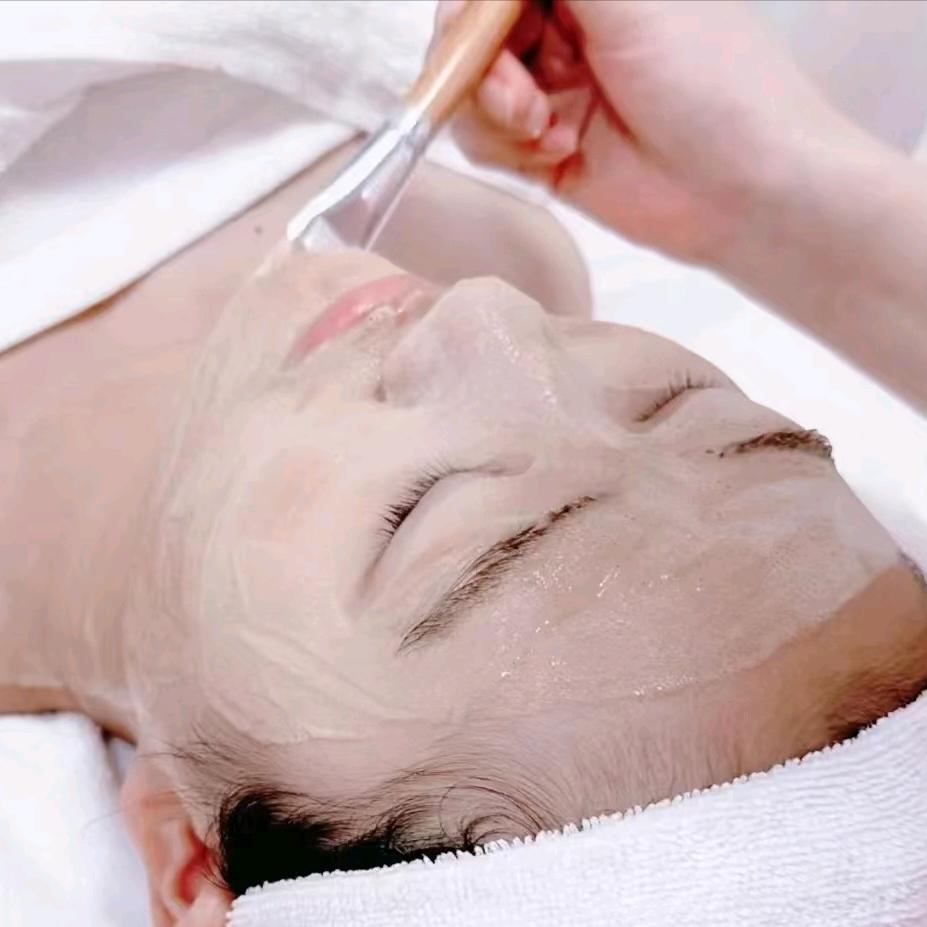 玉龙县栖栖美业美容店