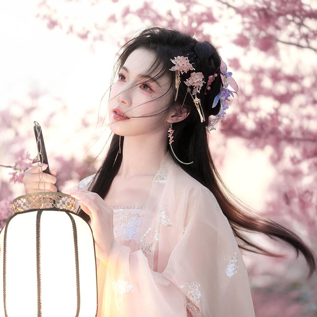 杭州西湖古风妆造摄影（摄氏北欧·西湖店）