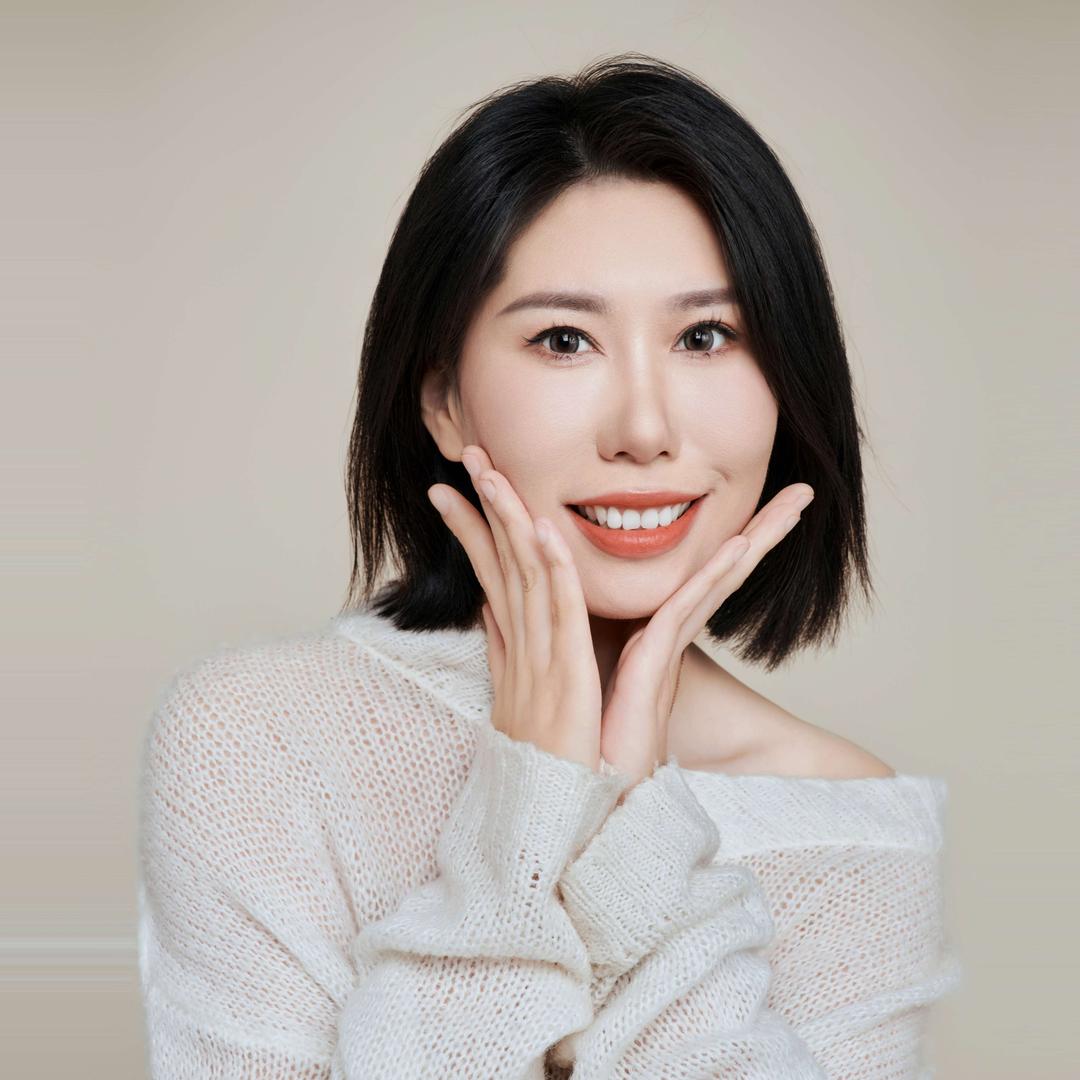 日照很懂眉毛的ViVi