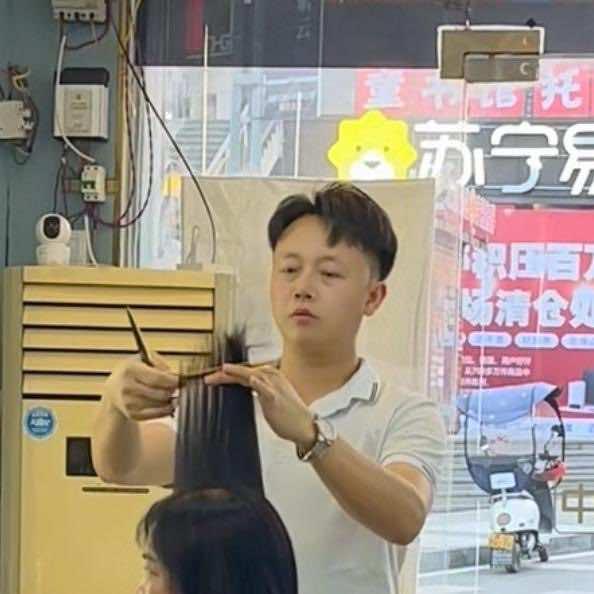 时尚艺人美发_紫云店