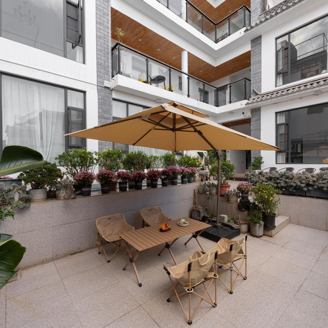 大理隐云月舍客栈