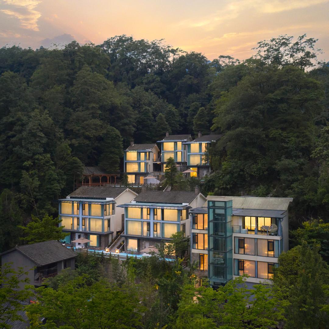 青城山沐光云墅私汤酒店