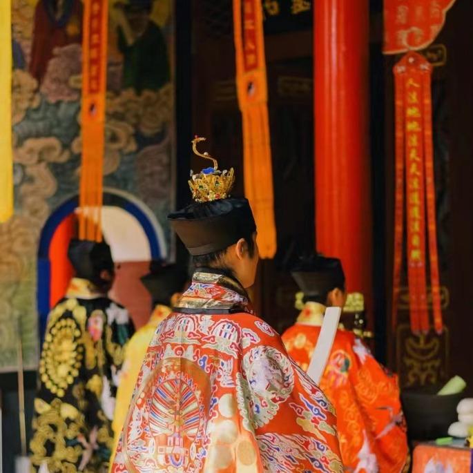 恒勤滕天师直播间