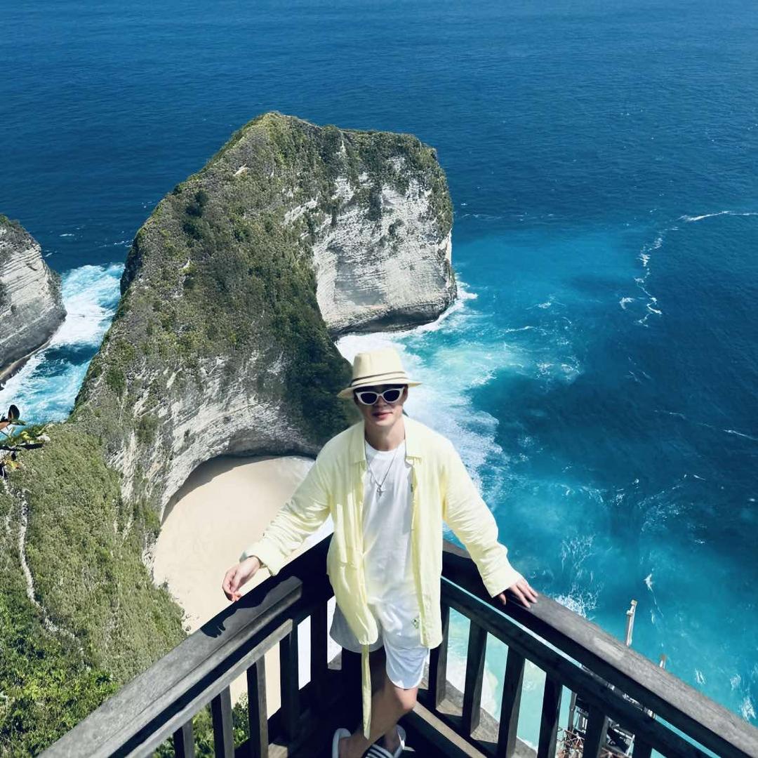 渝中区云飞美发工作室