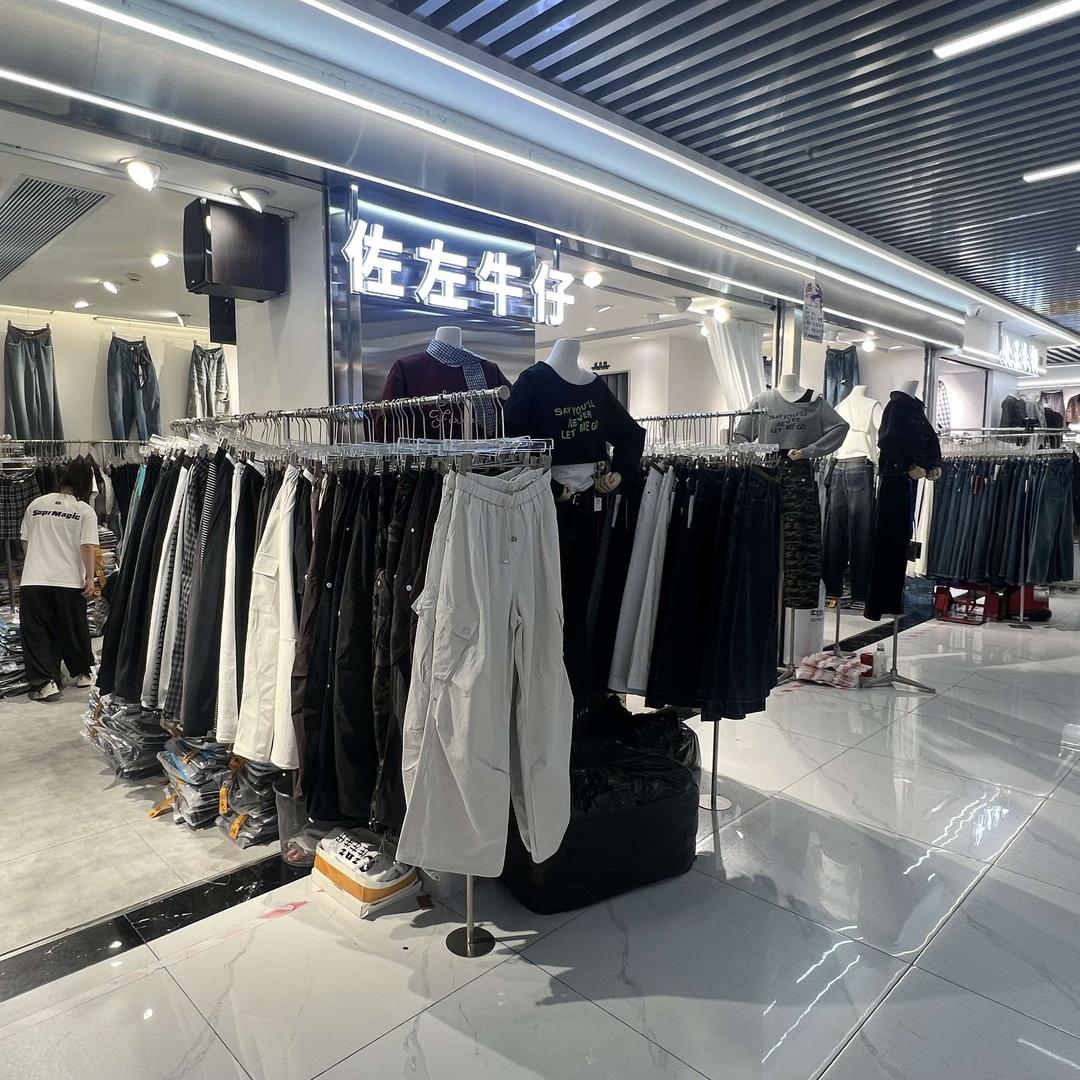 成都九龙广场店.佐左牛仔.3楼278号