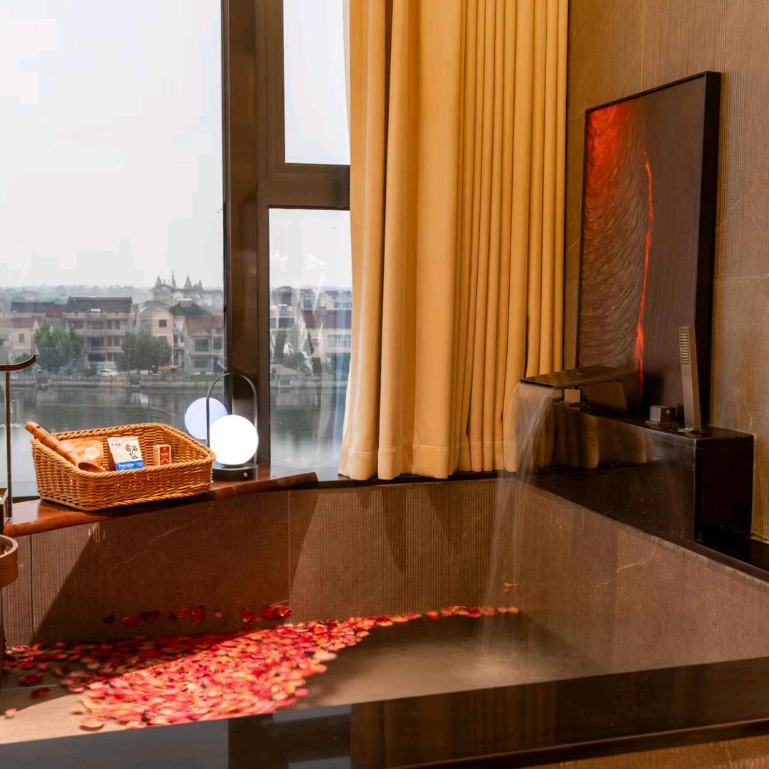 太湖云顶假日酒店