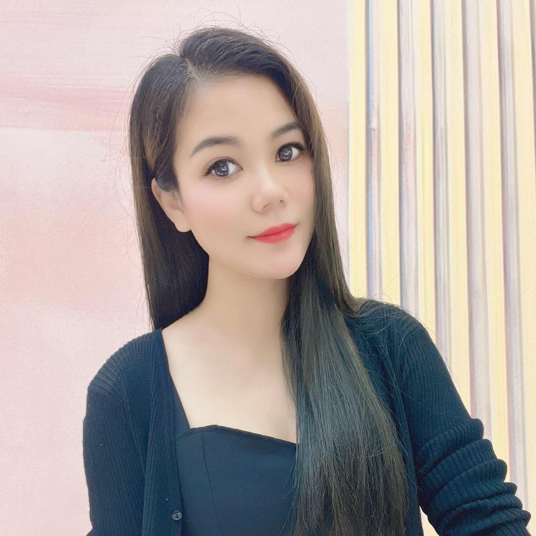 阳春市素里美容中心