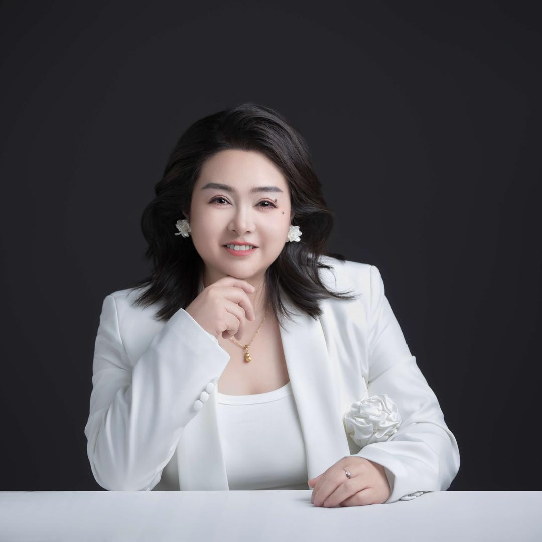 双滦区普罗旺斯婚纱摄影店