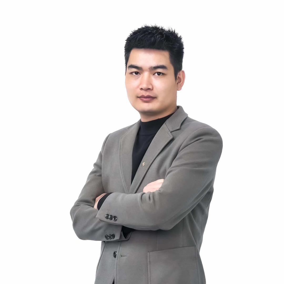 玩保时捷的老孔