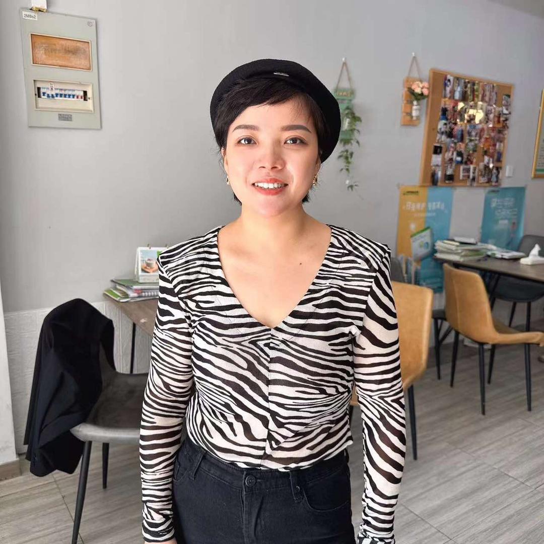 万州烤鱼(临平银泰城店)官方号阿群