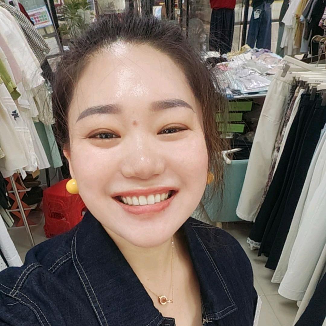 香香家女装集合店