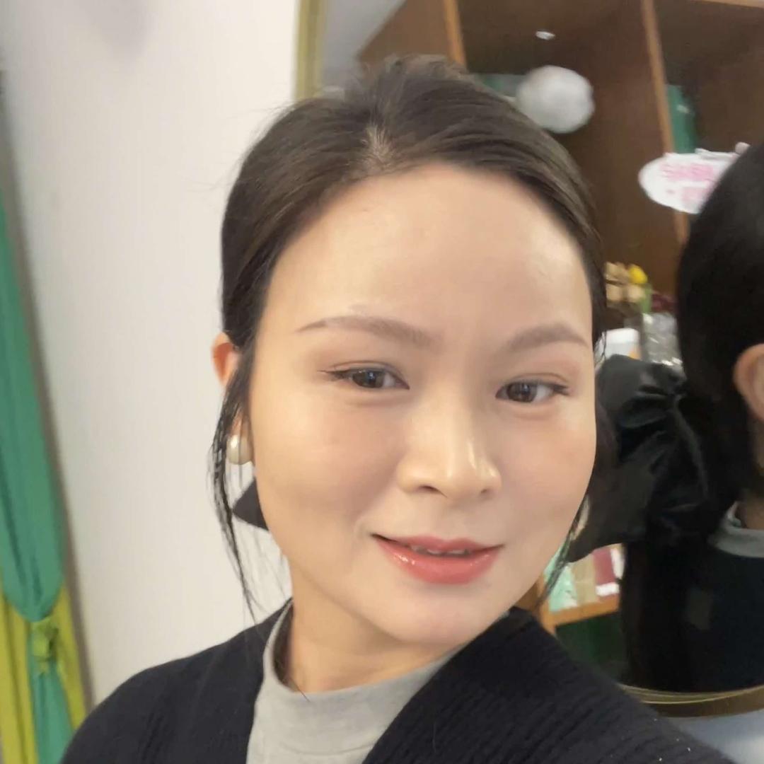 植然妆园文新店