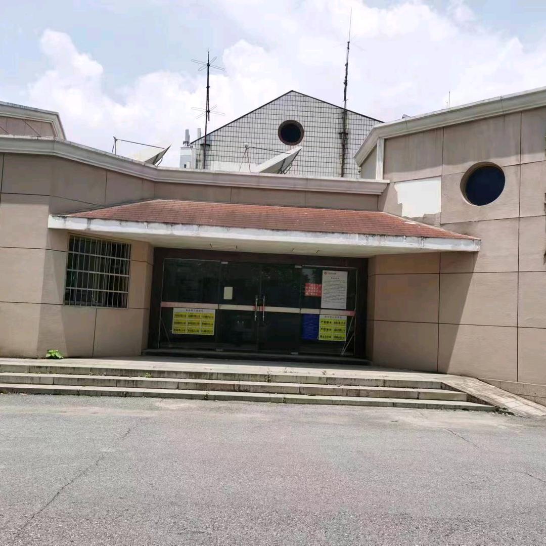 江西财经大学蛟桥北区游泳馆