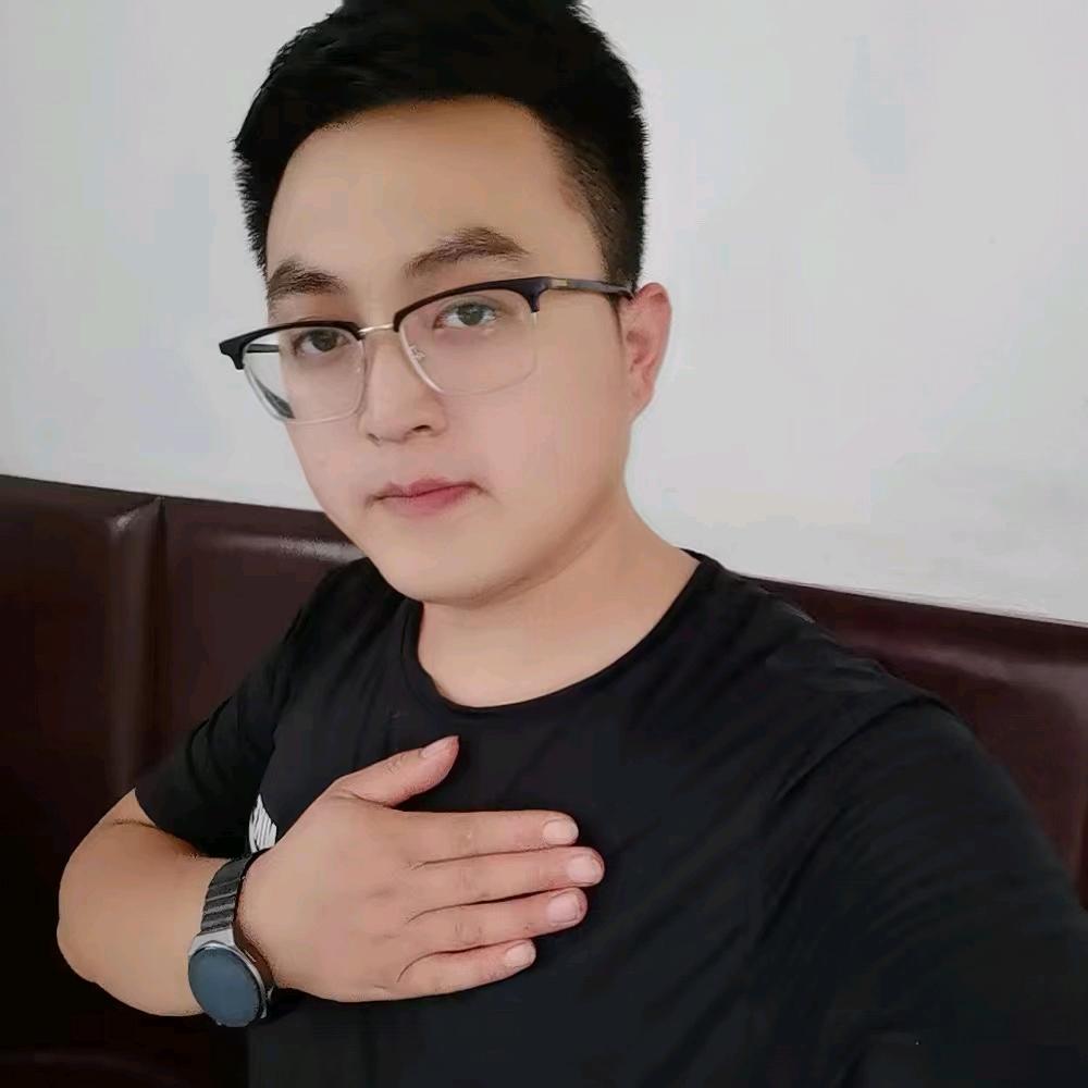 做棒骨火锅的小赵