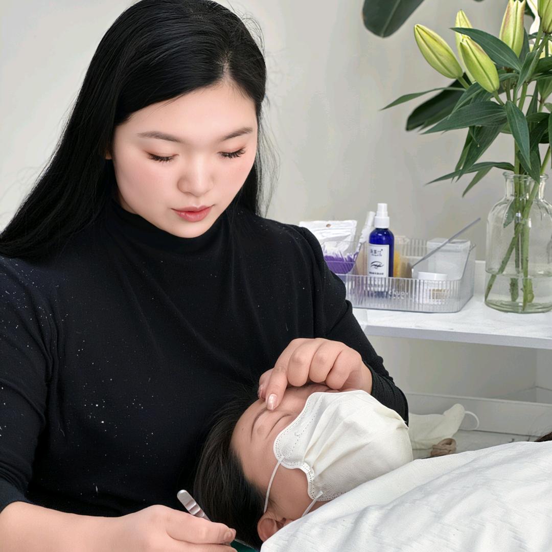 F丽娟 | 中式美睫设计师