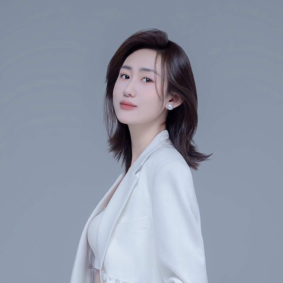 惠民纹眉•焕彩大菲美学设计