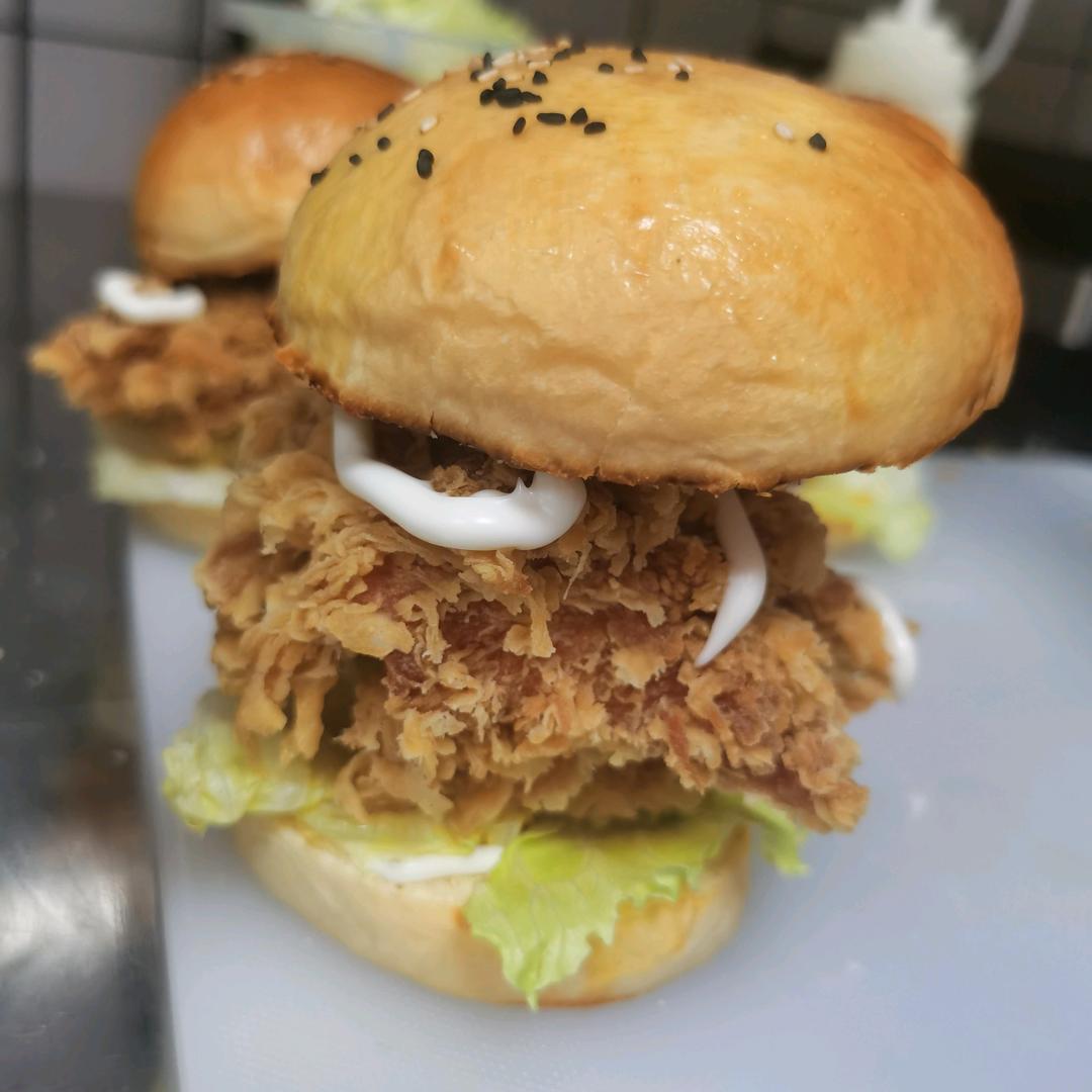 派沃斯汉堡(中贸广场店)官方号