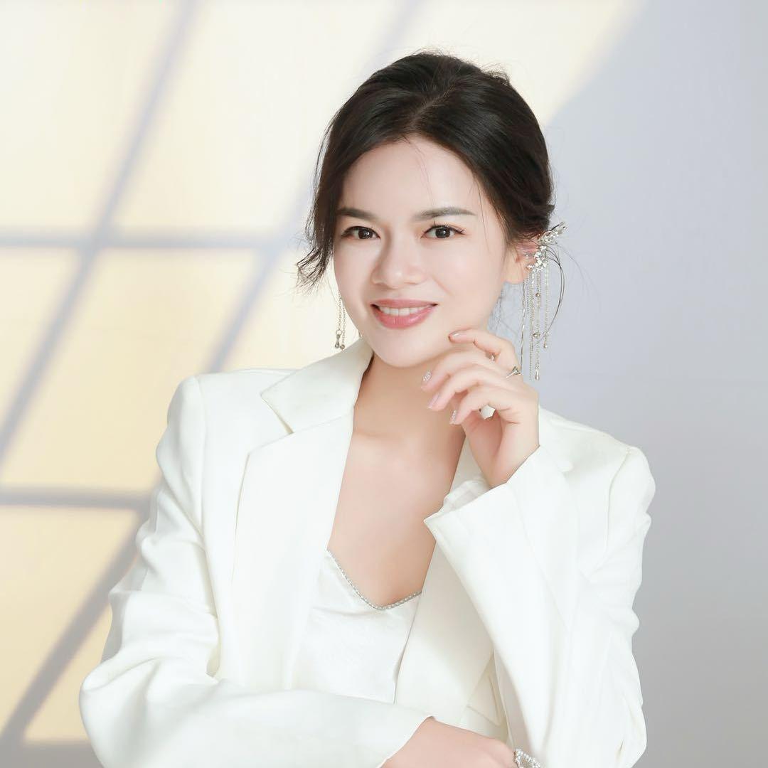 娄底壹加壹美容-亚平