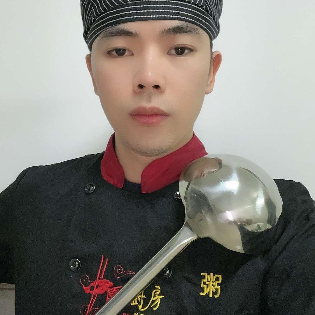 潮汕砂锅粥潮粥辉