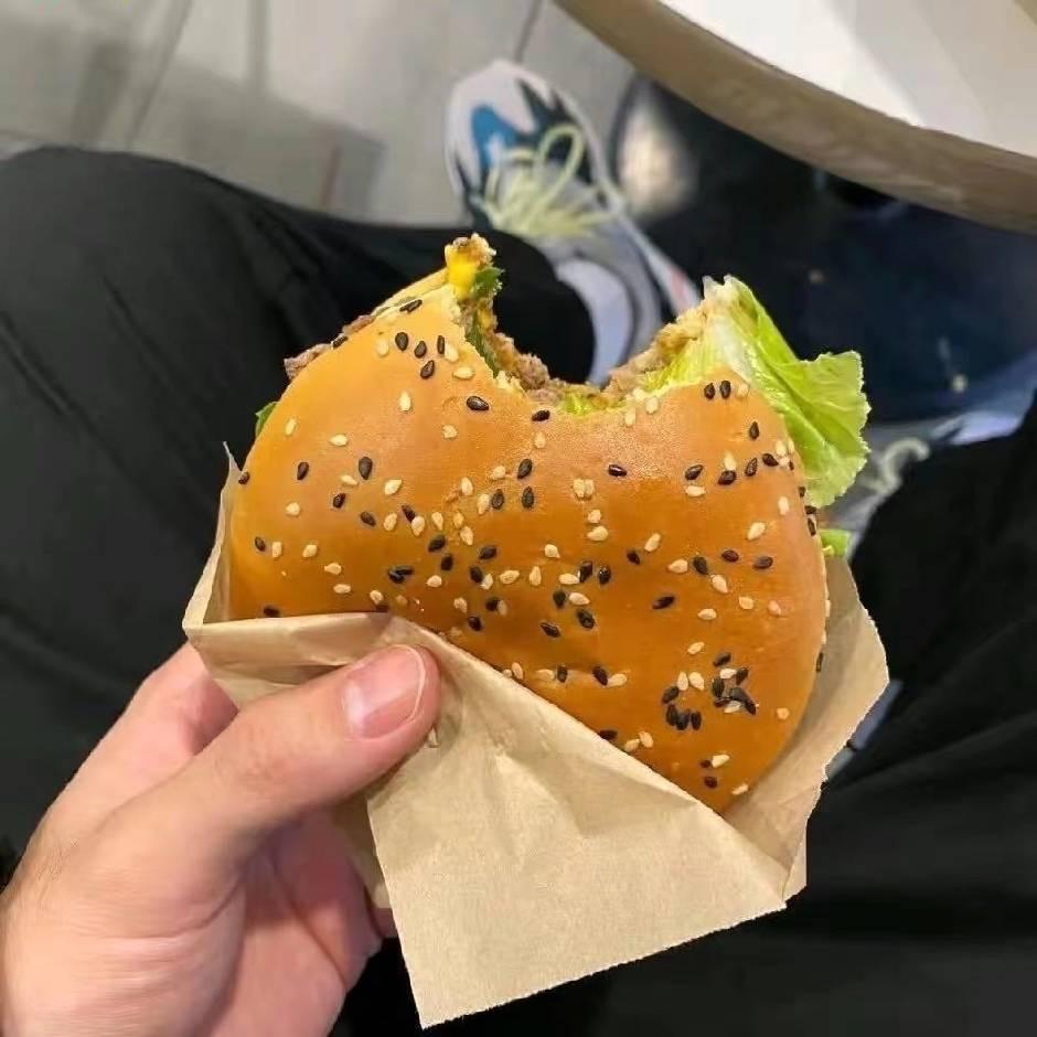 小麻雀一直飞直播号