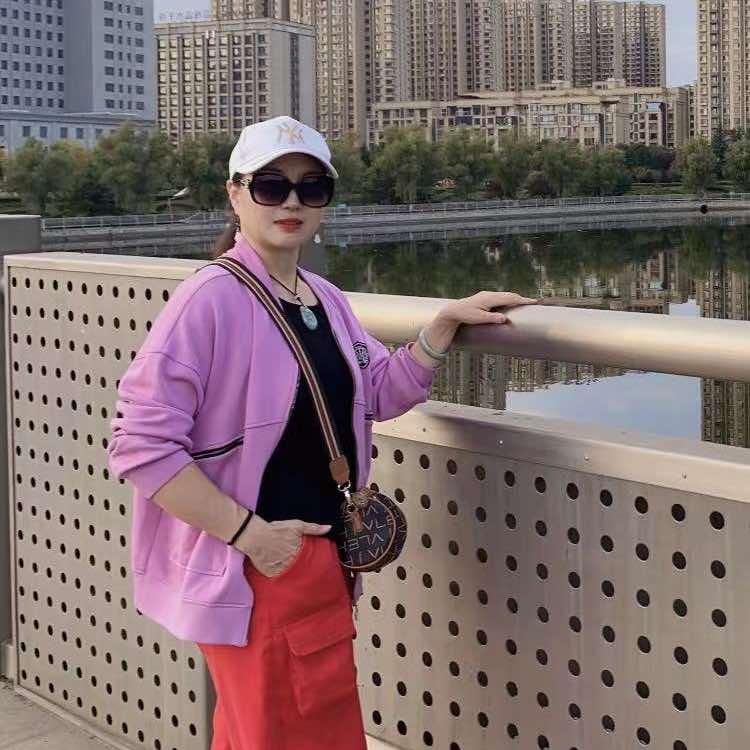 莱钢布艺服装干洗