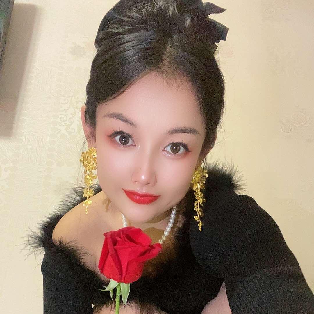 丹妆独秀美甲美睫工作室