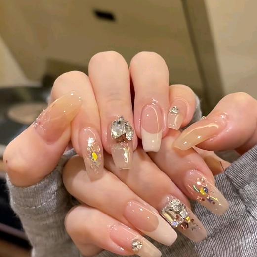 美佳甲美甲美睫官方号