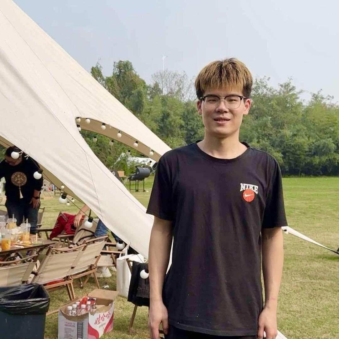 张家港塘桥东北王烧烤烤全羊阿毛