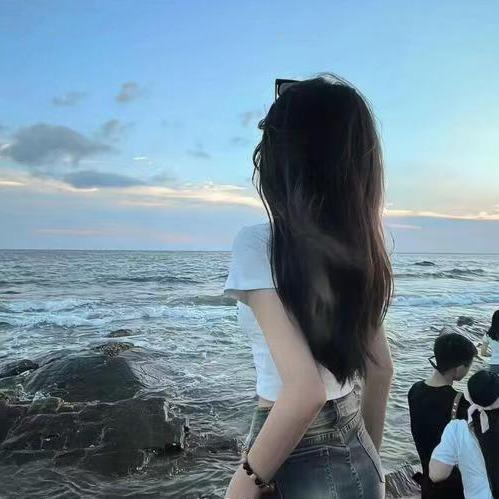 毕升文具广场店 店长 秀姐