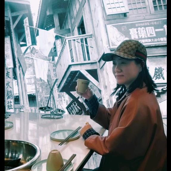 较场口火锅芝姐