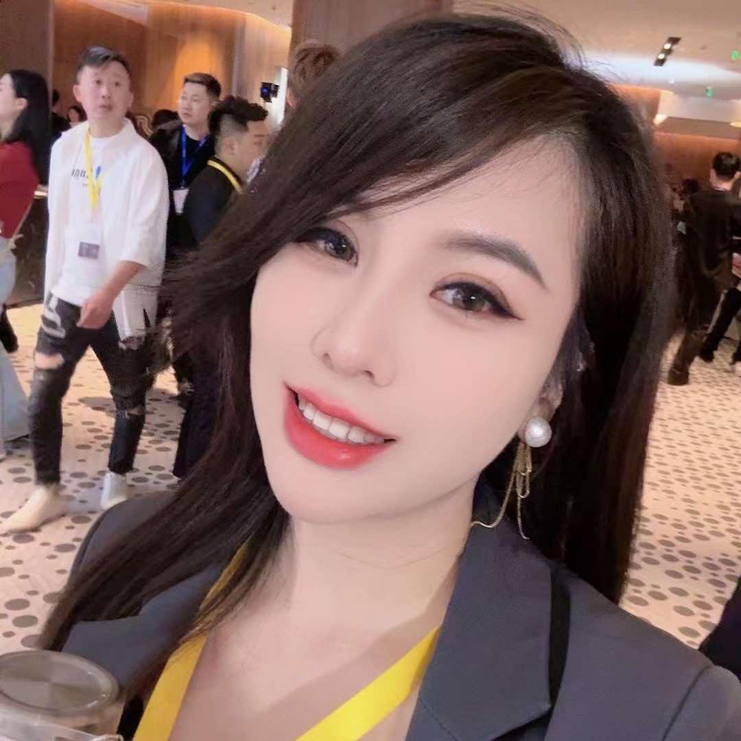 首创美美容美甲店
