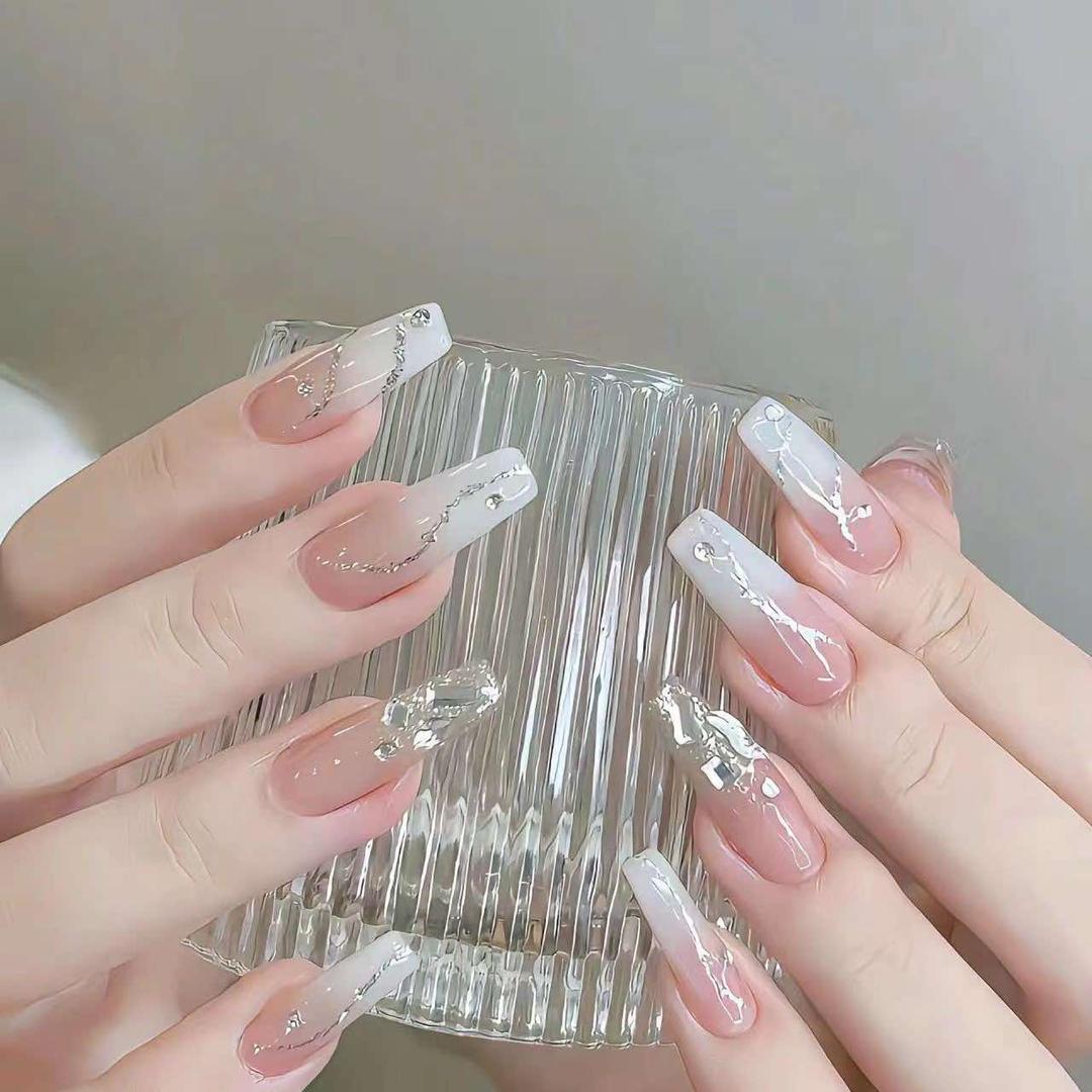 金金美甲美睫招学员