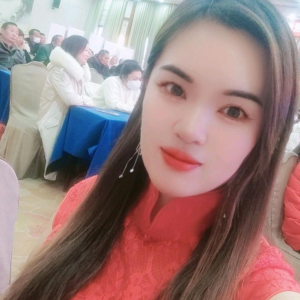 高集小芈栖花里美容专卖店