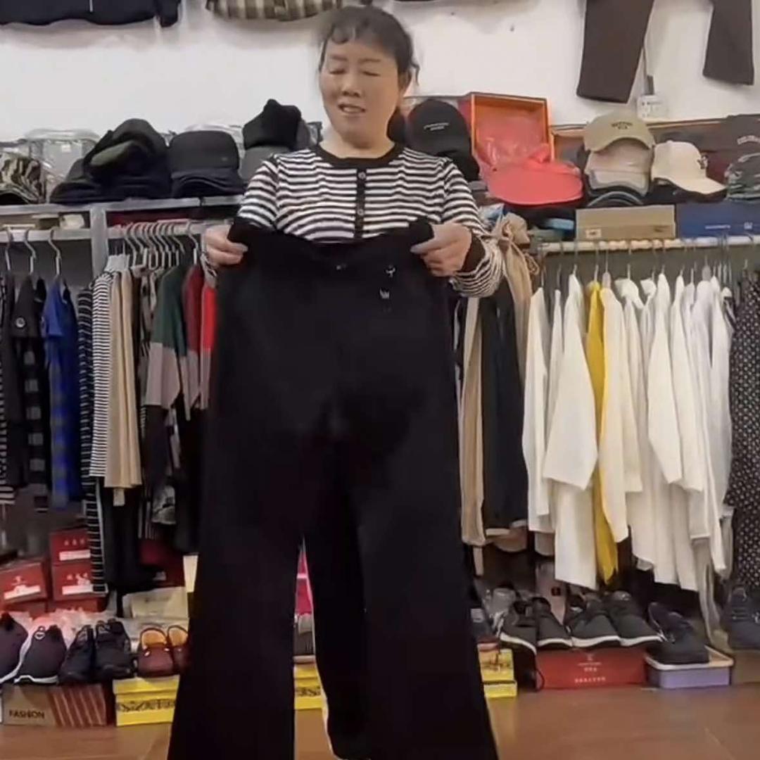 菊喜开的服装店