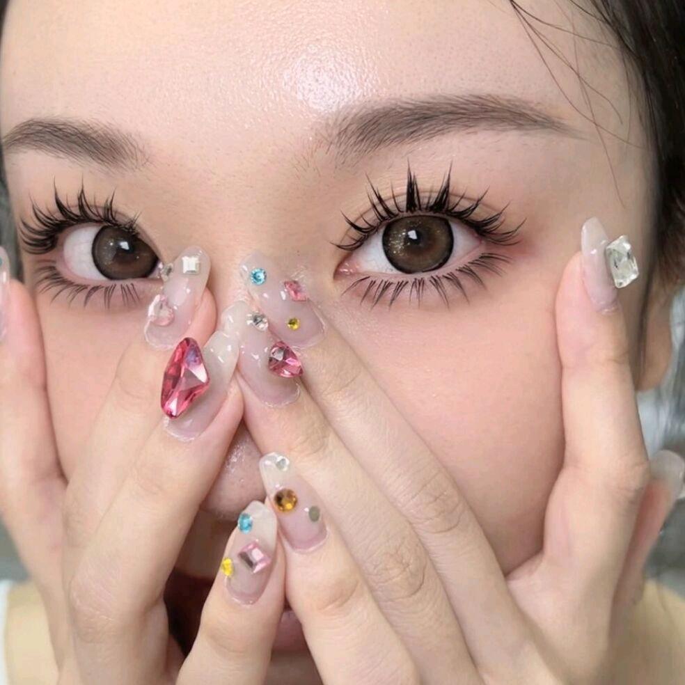 临安萌莉莎美甲