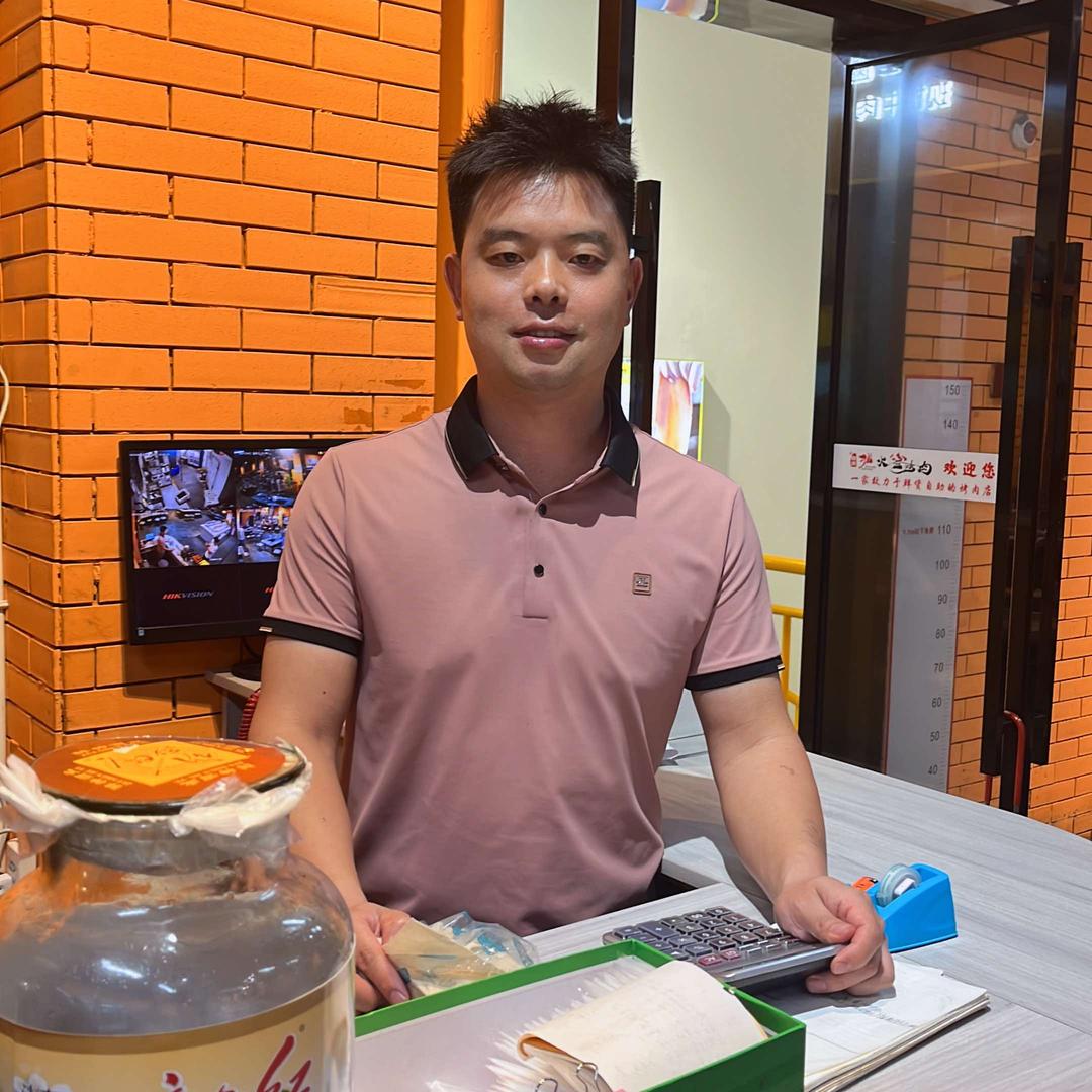 小客串麻辣烫小粟