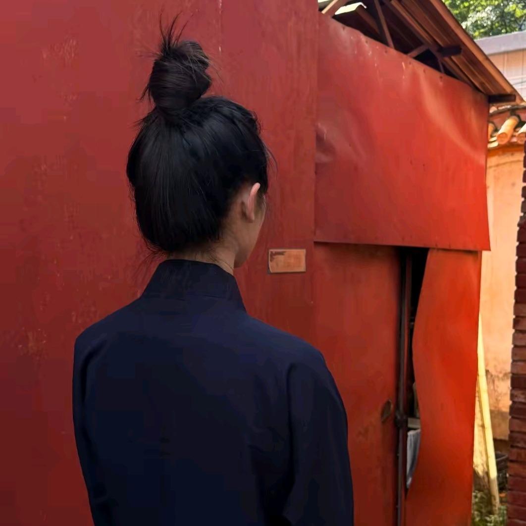 言情.常建特