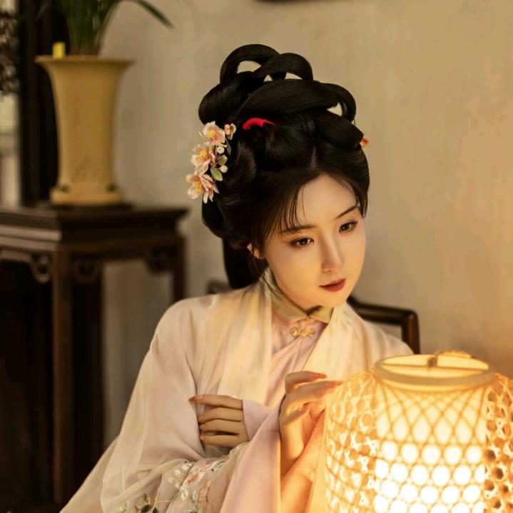苏州一揽芳华汉服旗袍体验馆（私信必回版）