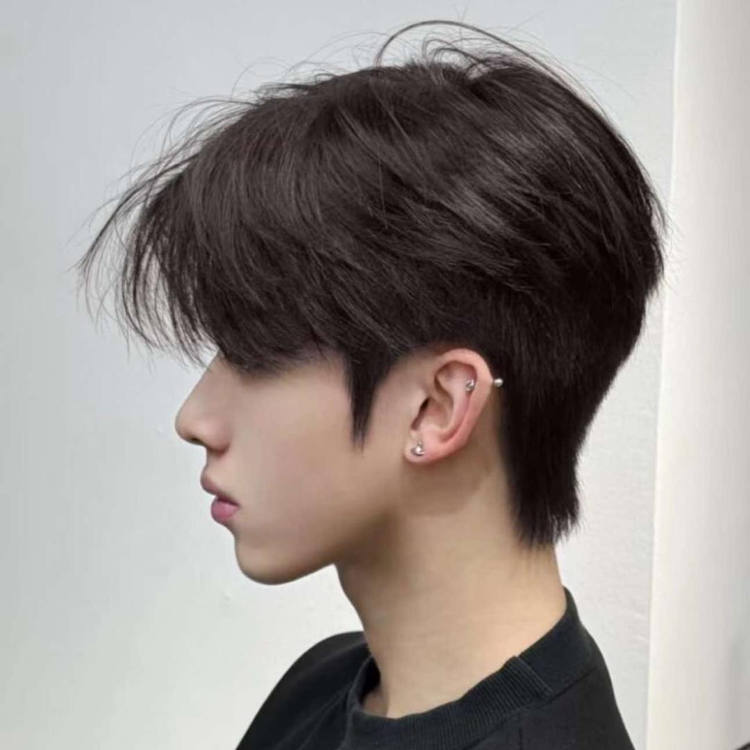 理享杨子发型工作室