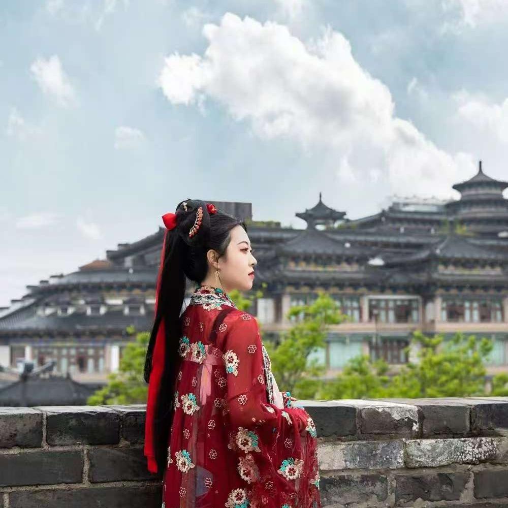 彩温泊信息咨询