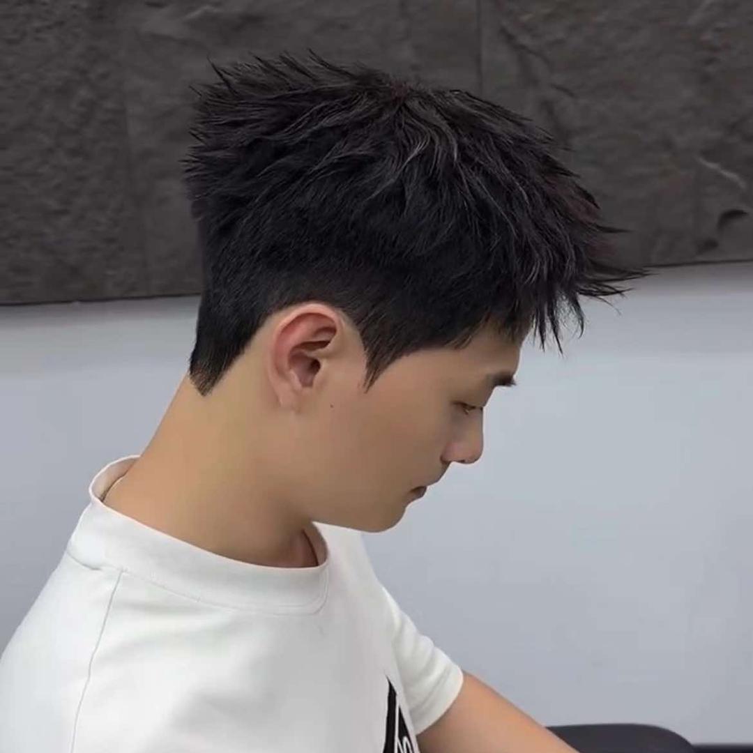 沭阳县京尚发型设计