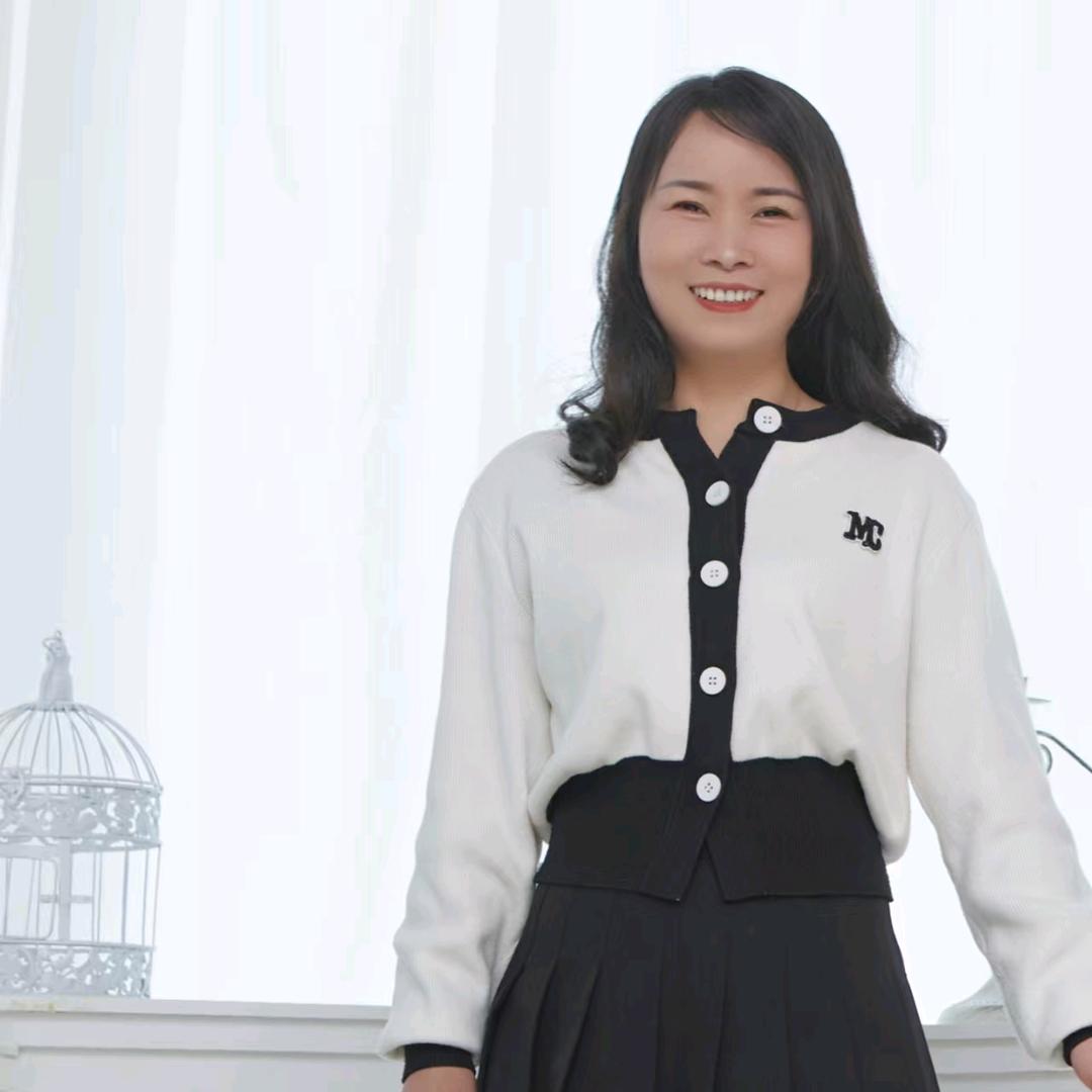 崇仁西郊路海信专卖店老板娘