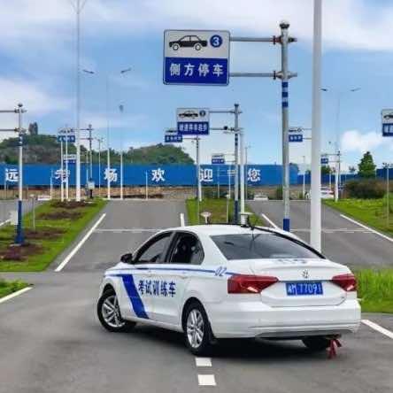 驾驶员速成直营驾校