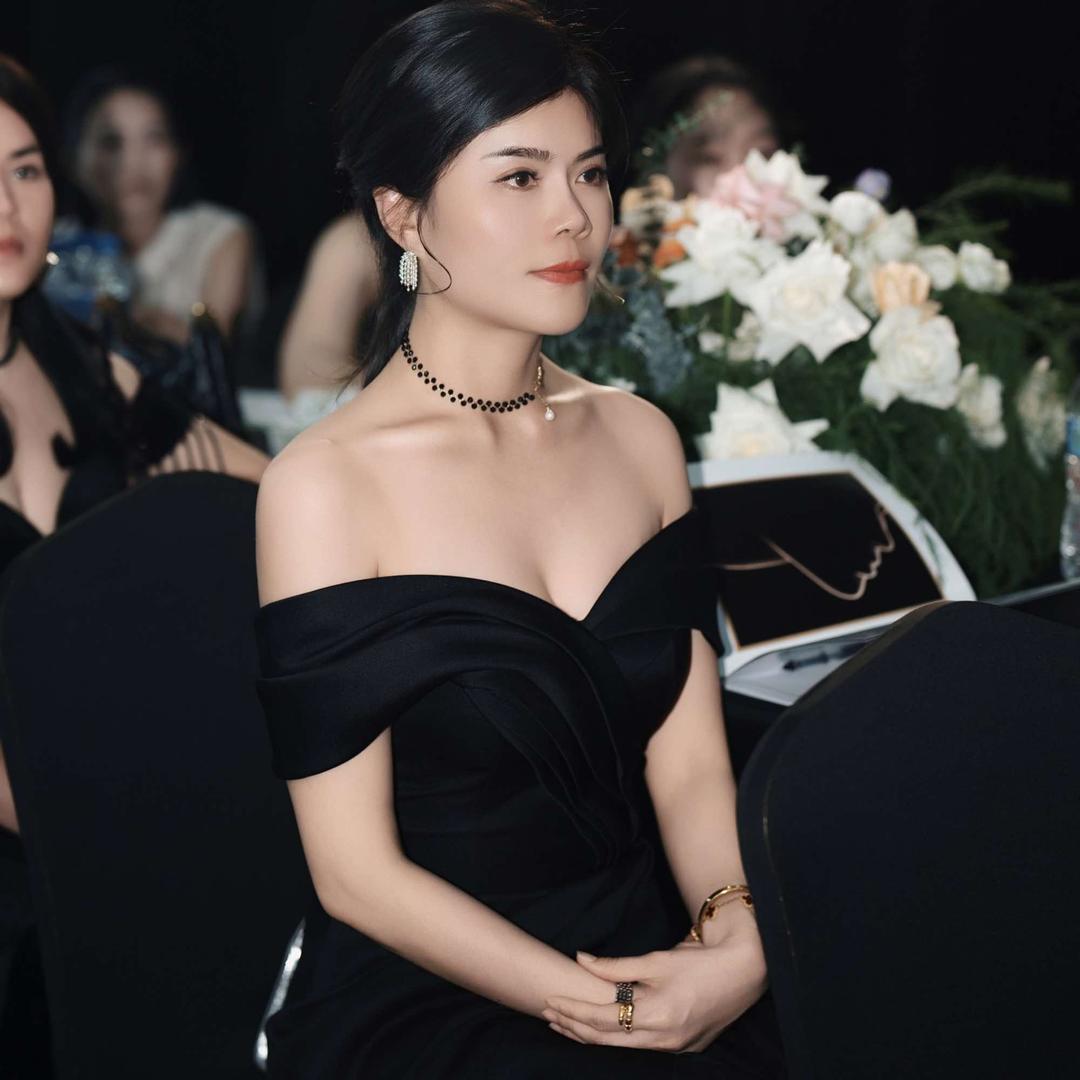 指上绣女子生活馆(山水龙城店)官方号