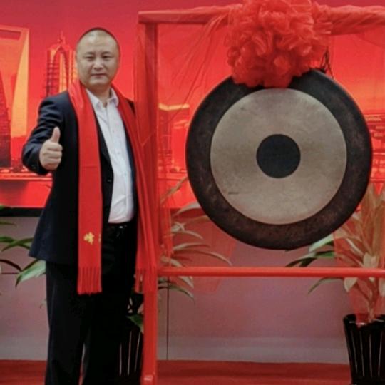 武哥峰子伟装饰