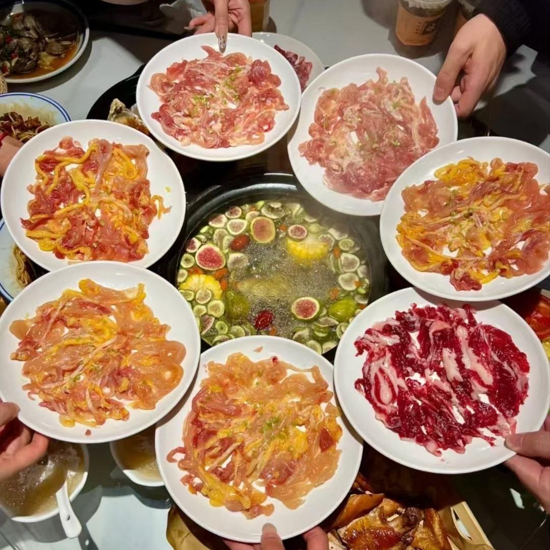 今粤居潮汕鲜切鸡煲大排档