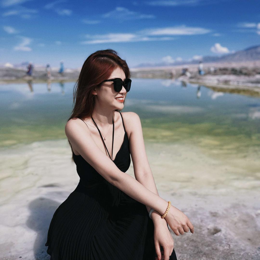 临汾囍歡婚纱礼服馆