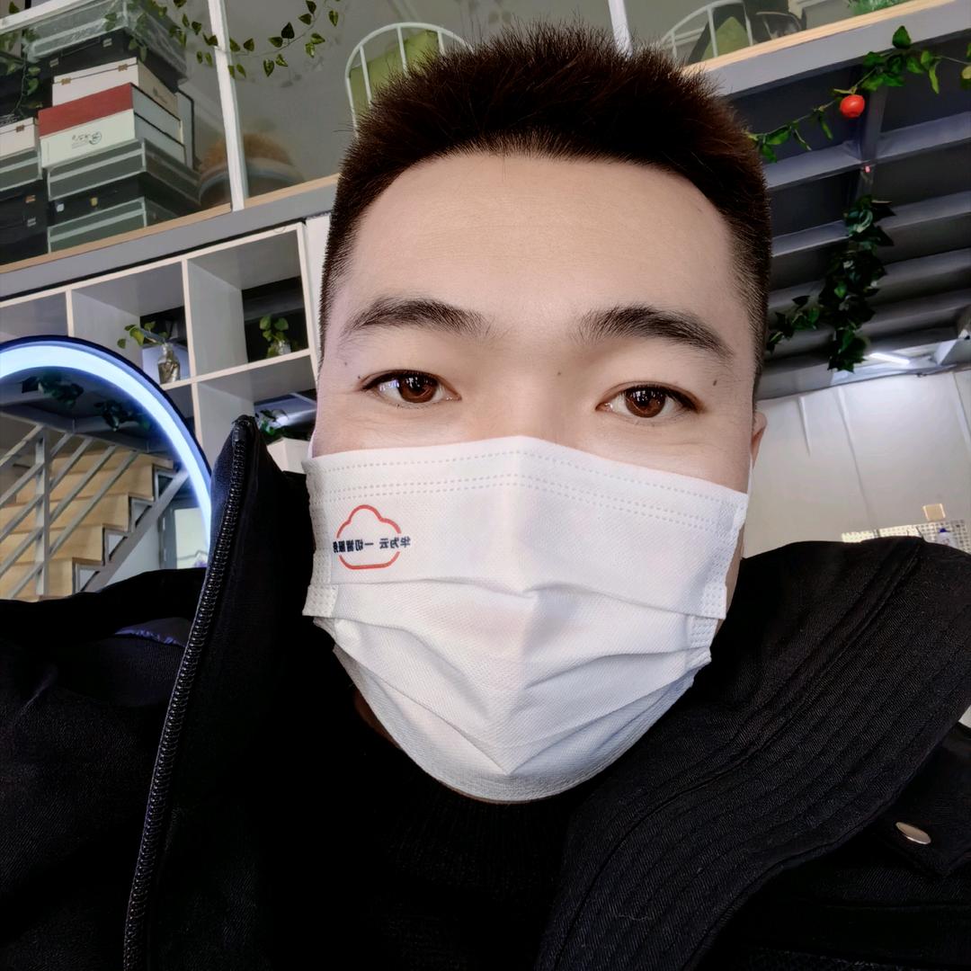 君越小王