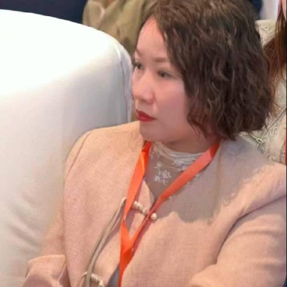 上蔡县党店芝艺窗帘沙发套店